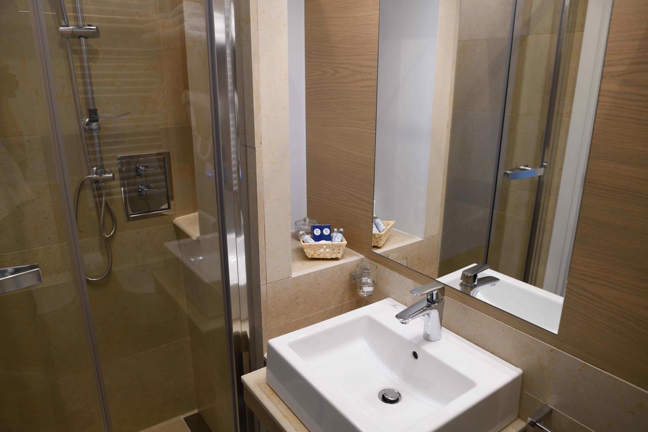50 Suite Guesthouse Napoli Eksteriør bilde
